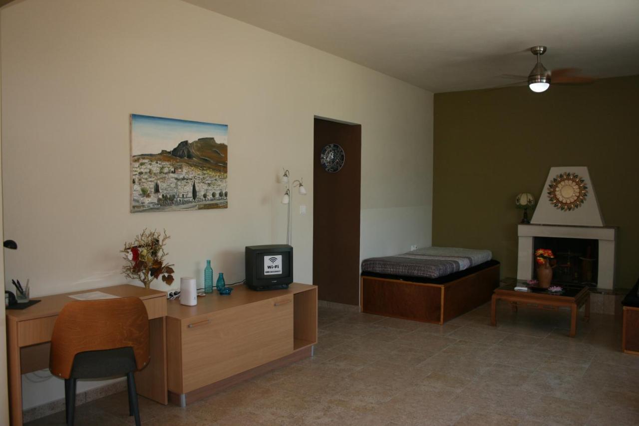 Kiki Stegna Apartment Архангелос Екстериор снимка