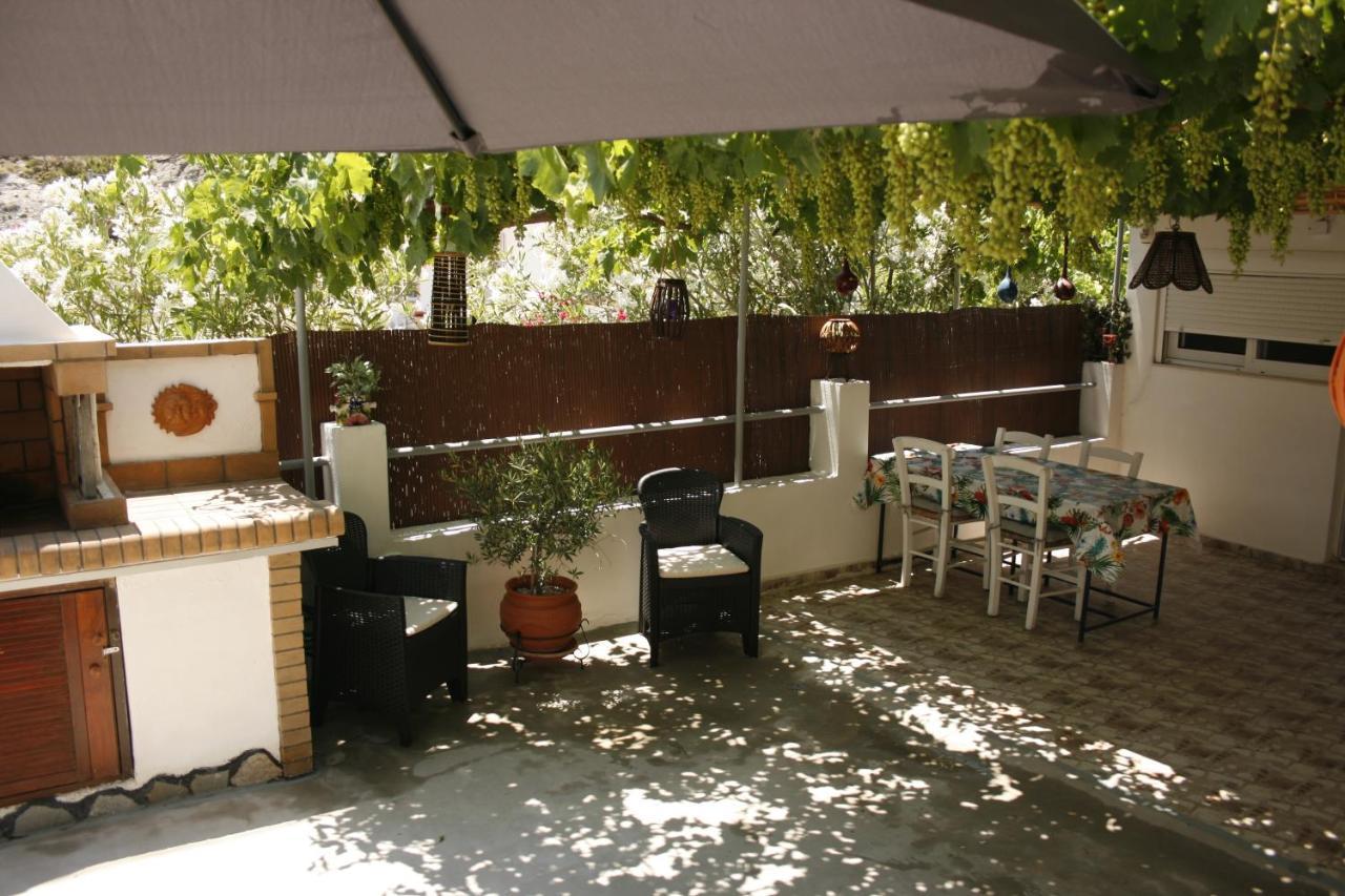 Kiki Stegna Apartment Архангелос Екстериор снимка